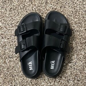 MIA Black Buckle Strap Sandals